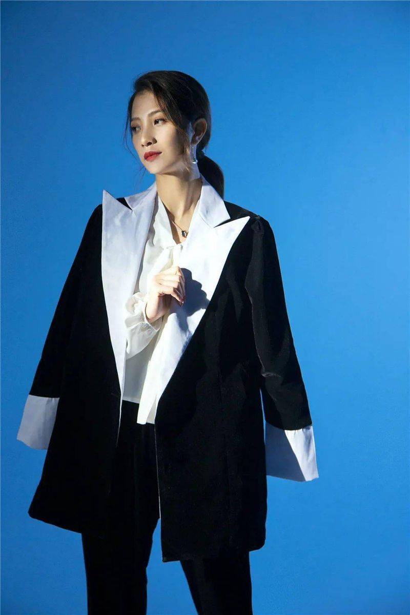 右视觉摄影写真多少钱