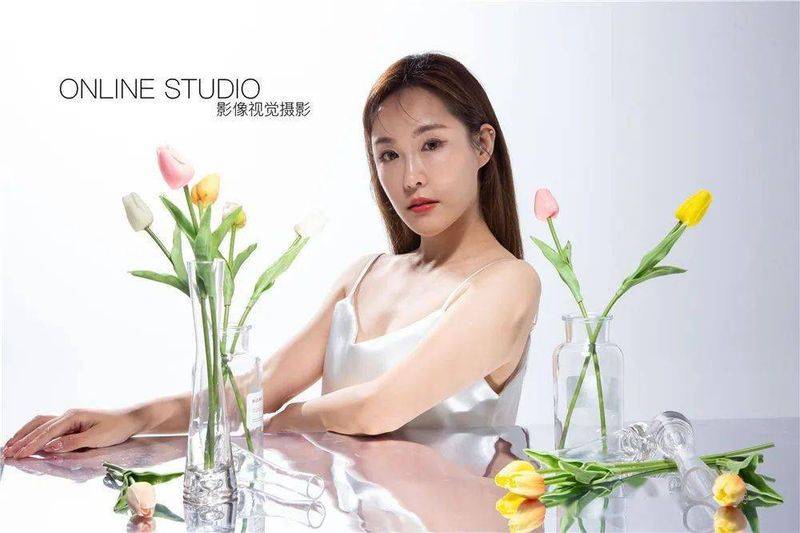 右视觉摄影写真多少钱