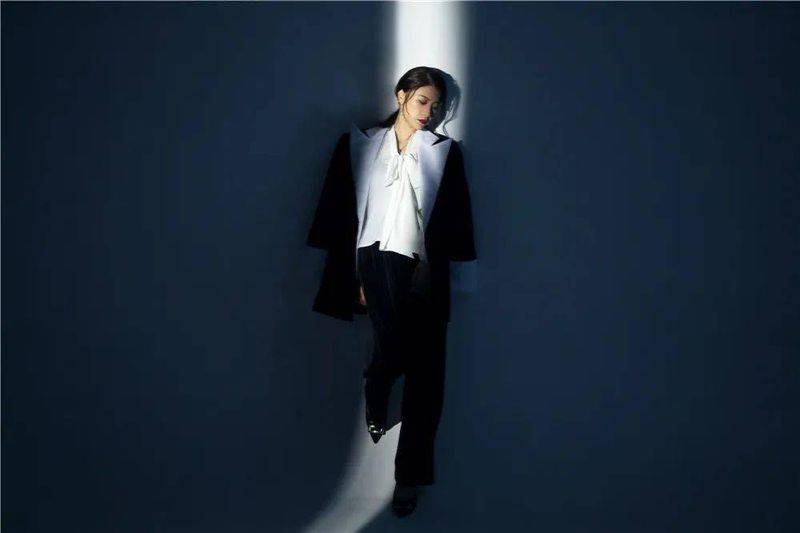 右视觉摄影写真多少钱