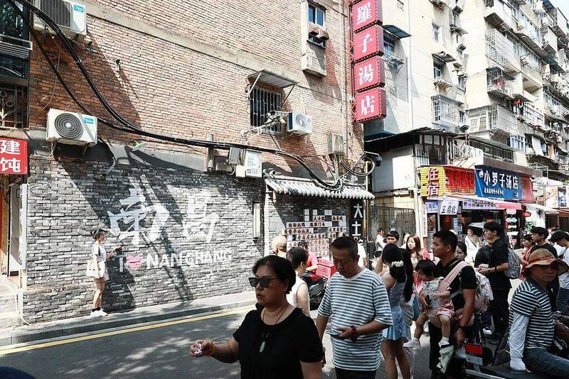 全球海水温度分布规律