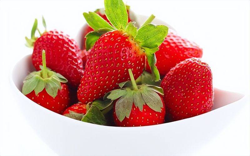 Grapes and strawberry cultivation methods