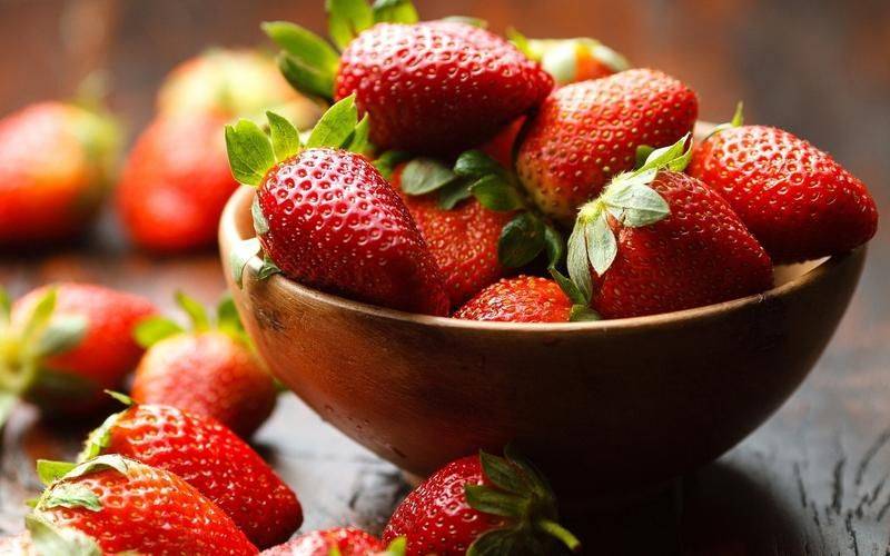 Grapes and strawberry cultivation methods