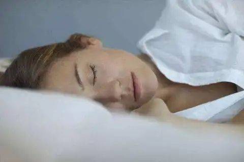 健康养生知识睡眠穴位