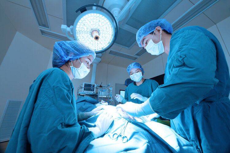 上海缝线双眼皮多少钱