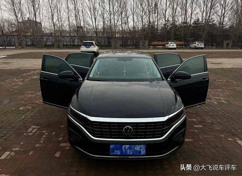 优缺点都明显！10.63万的大众帕萨特到底还能不能买？车主有话讲