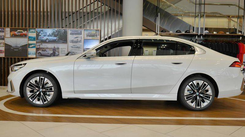 宝马bmw5系li报价多少