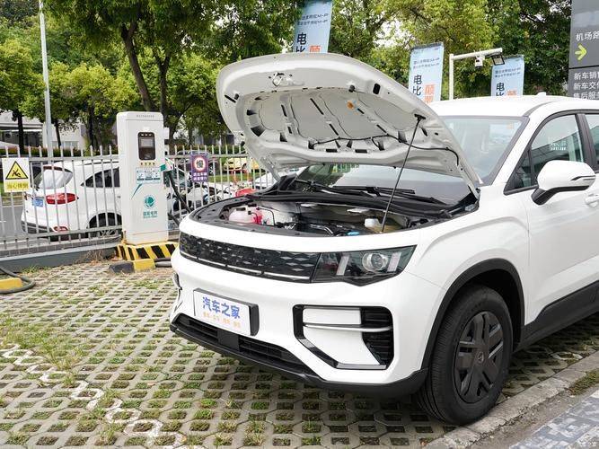 吉利金刚报价及图片