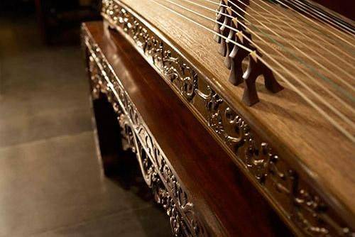 一台古筝多少钱