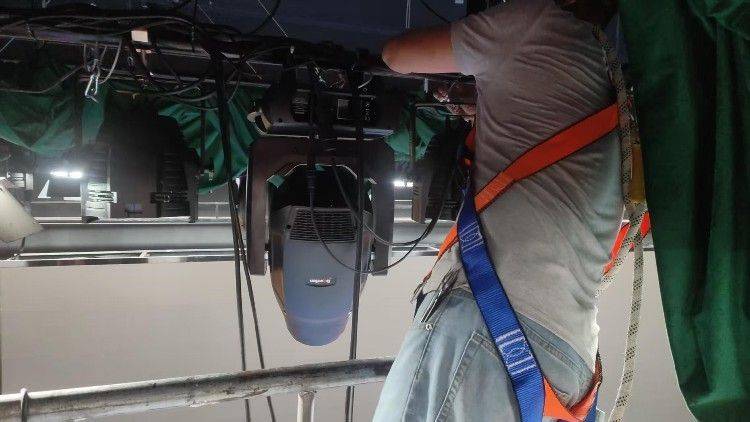 音响设备原理与维修