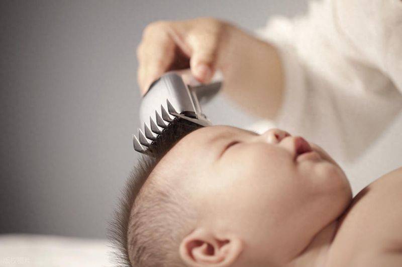 教你剪小男孩头发步骤