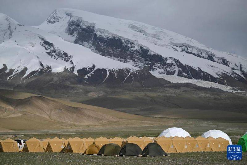 慕士塔格峰登山费用