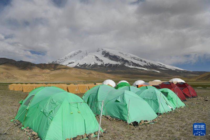 慕士塔格峰登山费用