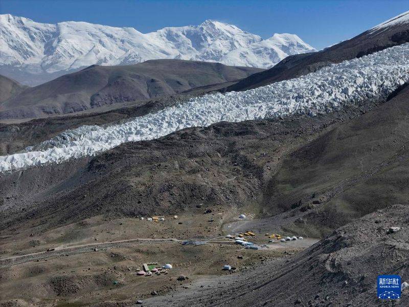 慕士塔格峰登山费用