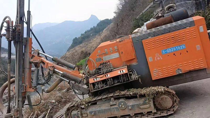 潜孔钻机的技术参数维修保养内容