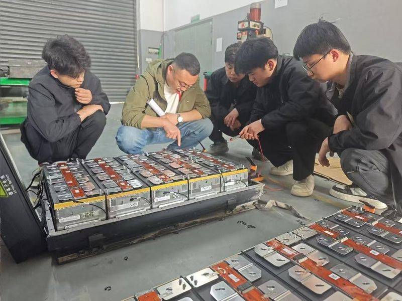 Transfer of used vehicle maintenance equipment