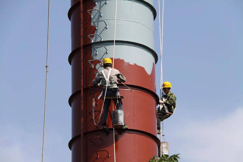 Steel structure reinforced chimney inspection maintenance unit