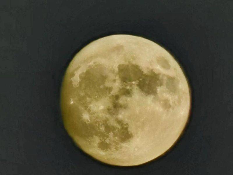 It's a super-blue moon