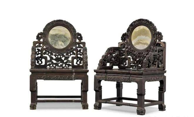 Clear furniture characteristics