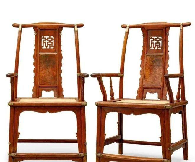 Clear furniture characteristics