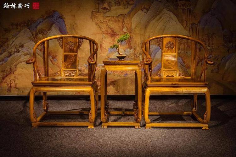 Clear furniture characteristics