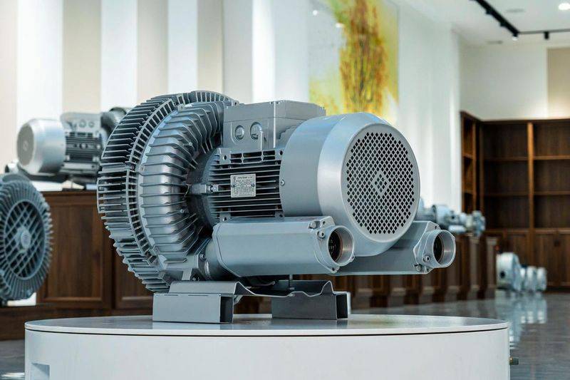 High-voltage windmills supply 2lg920 for the lion song