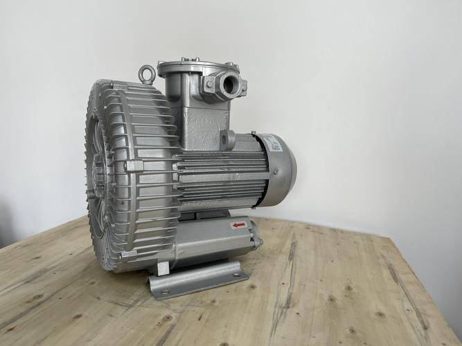 High-voltage windmills supply 2lg920 for the lion song