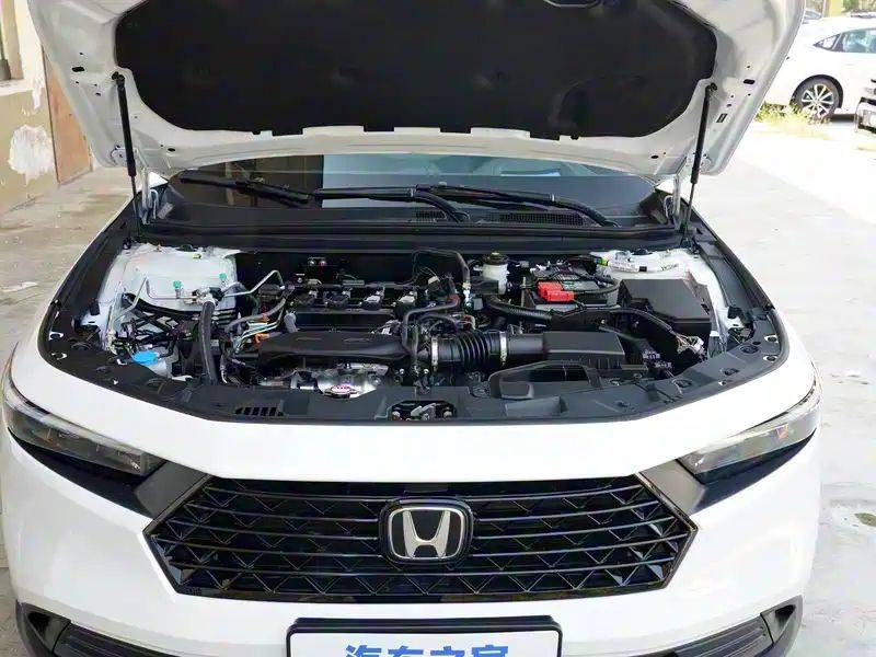 Maintenance of front covers for vehicles