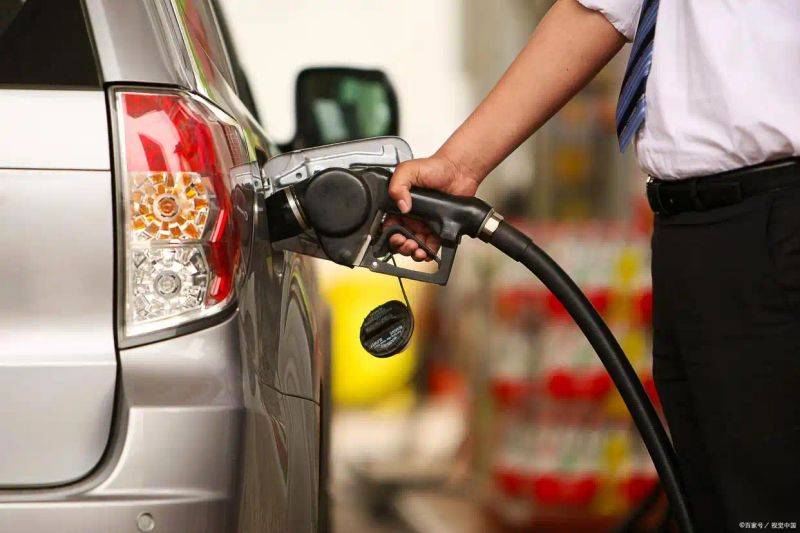 11 may lower petrol prices