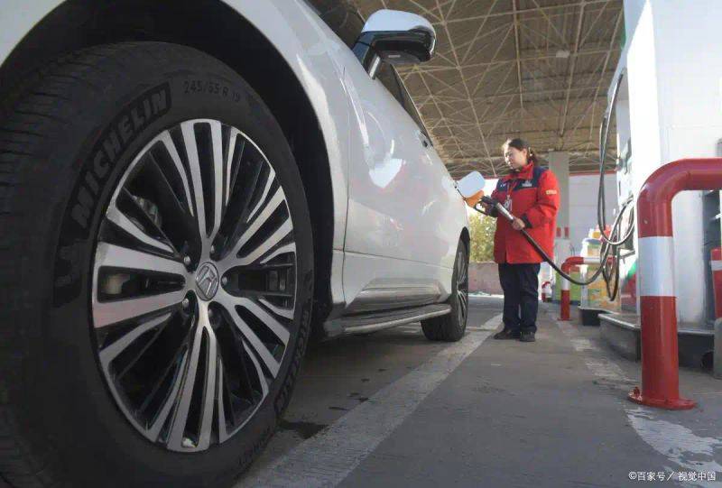 11 may lower petrol prices