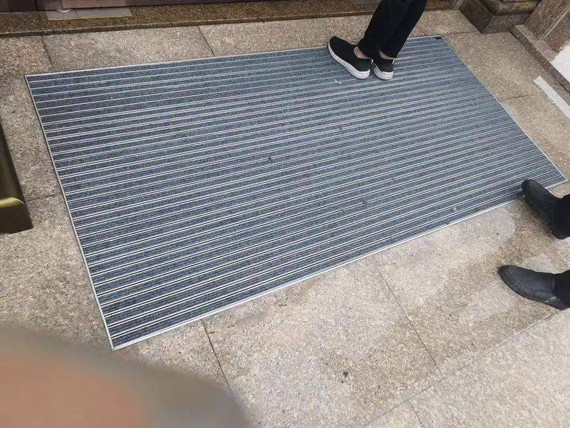 Price of aluminum alloy dust cushion