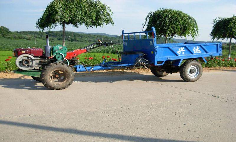 Single-cylinder petrol machine