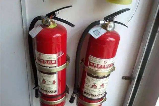 Fire extinguisher maintenance period
