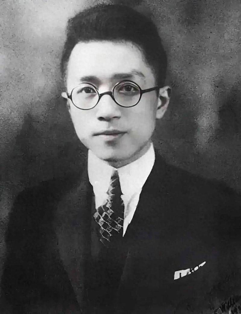 20世纪的两个知识分子：胡适与鲁迅