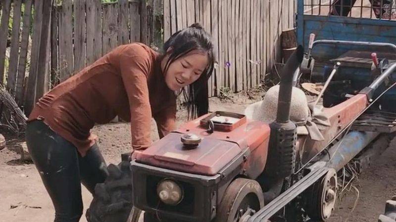 Single-cylinder petrol machine
