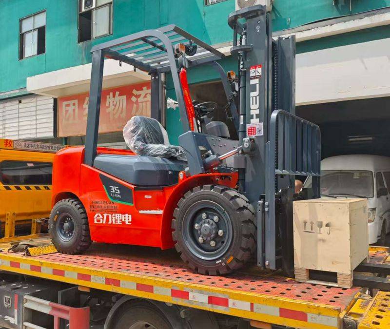 Principles of the line of the combined forklift