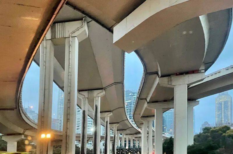 桥梁构造者：中世纪