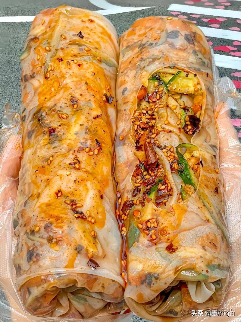 Night-market snacks at low cost