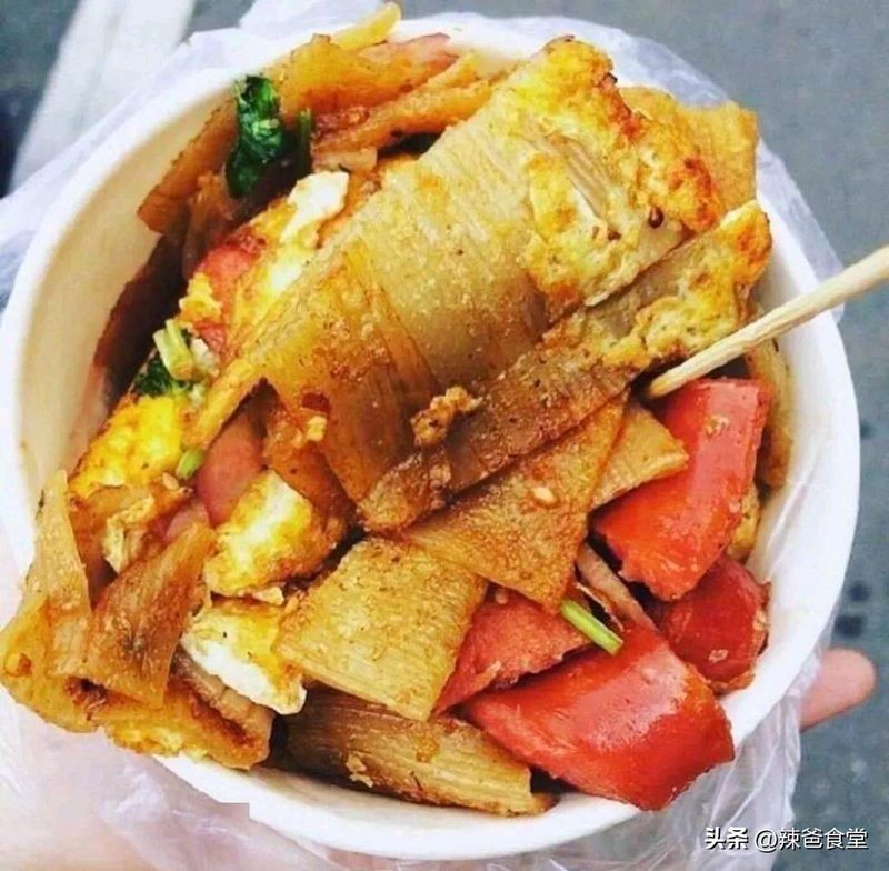 Night-market snacks at low cost