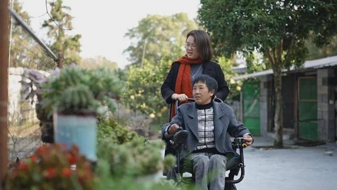 Price of hunan embroidered scarf