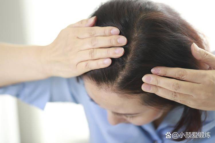 Learn how to comb your hair