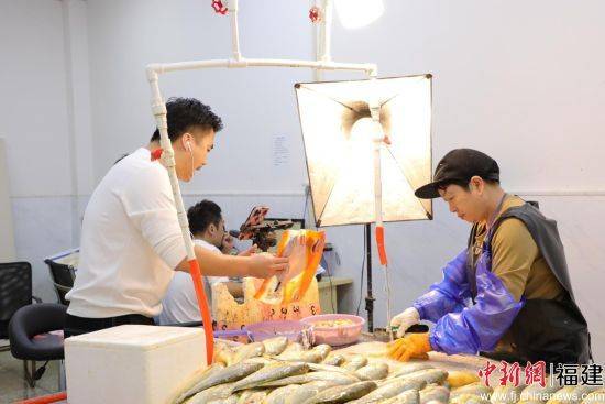 The price of a box of big yellow fish from fujianiningd cai