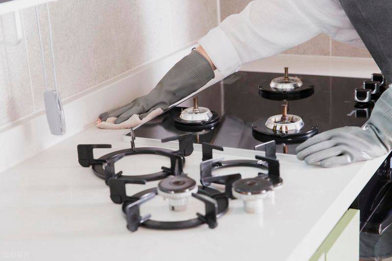 Maintenance of gas stoves