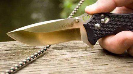 Automatically stretching the spring knife