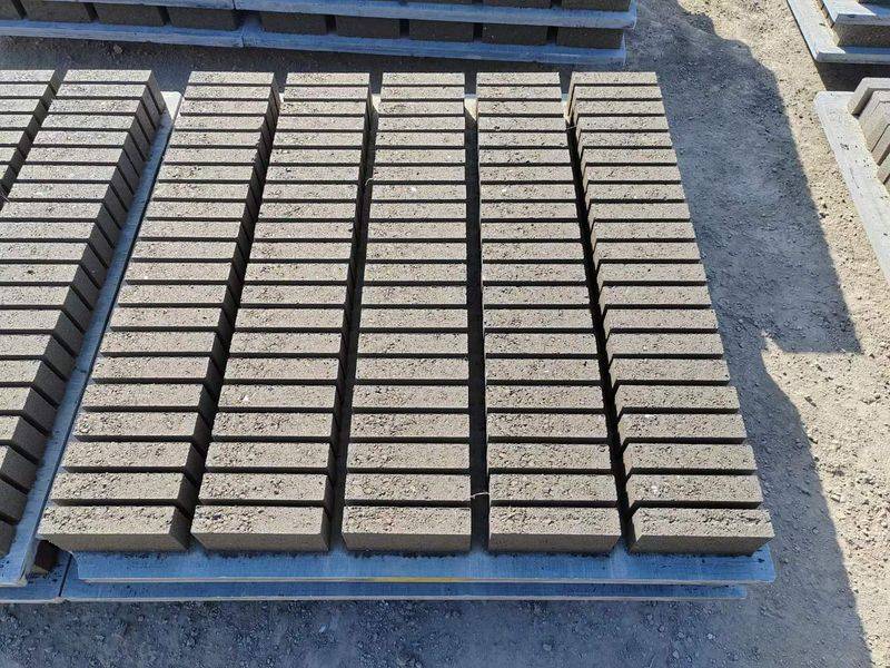Brick-free
