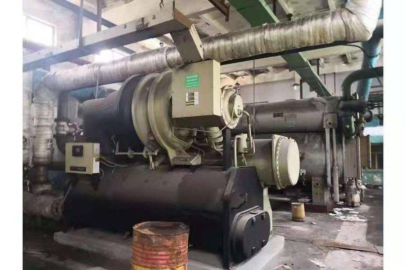 Transfer of vehicle maintenance equipment, recovery