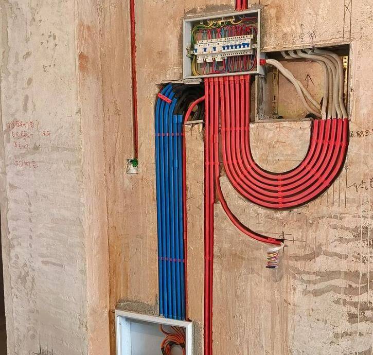 Water tap maintenance pictures