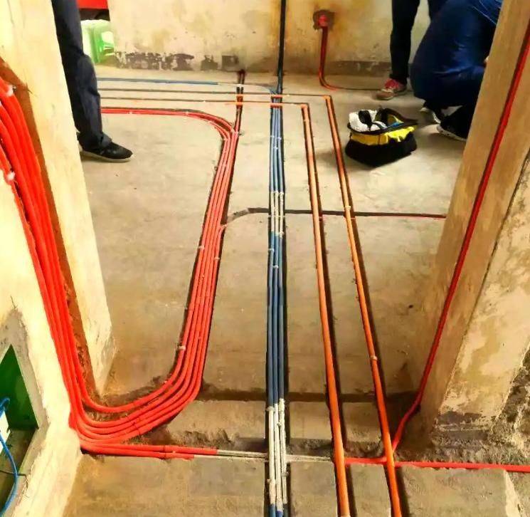 Water tap maintenance pictures