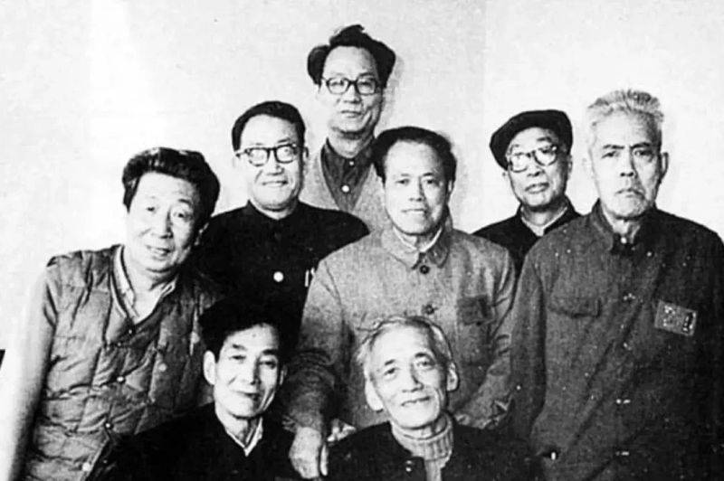 知识分子反胡风