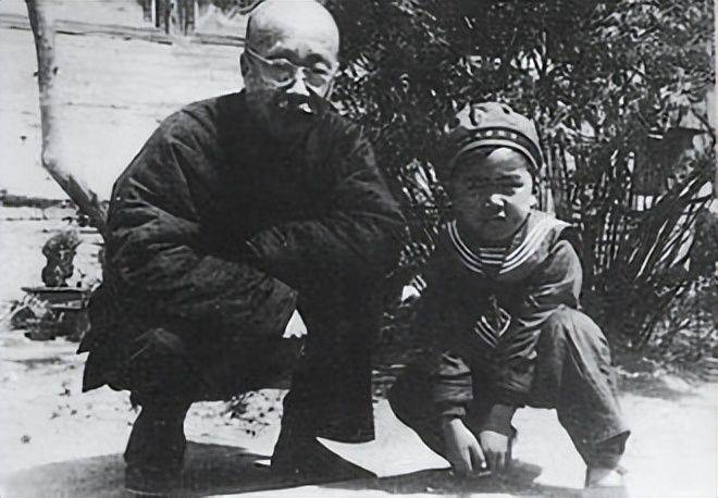 简述周作人散文特点