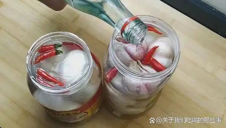 浙江土池腌糖蒜方法